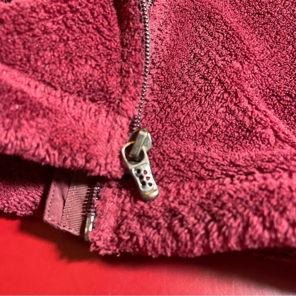 Patagonia Womens Jacket Medium Polartec Thermal Pro rug Fleece Burgundy - Picture 13 of 15